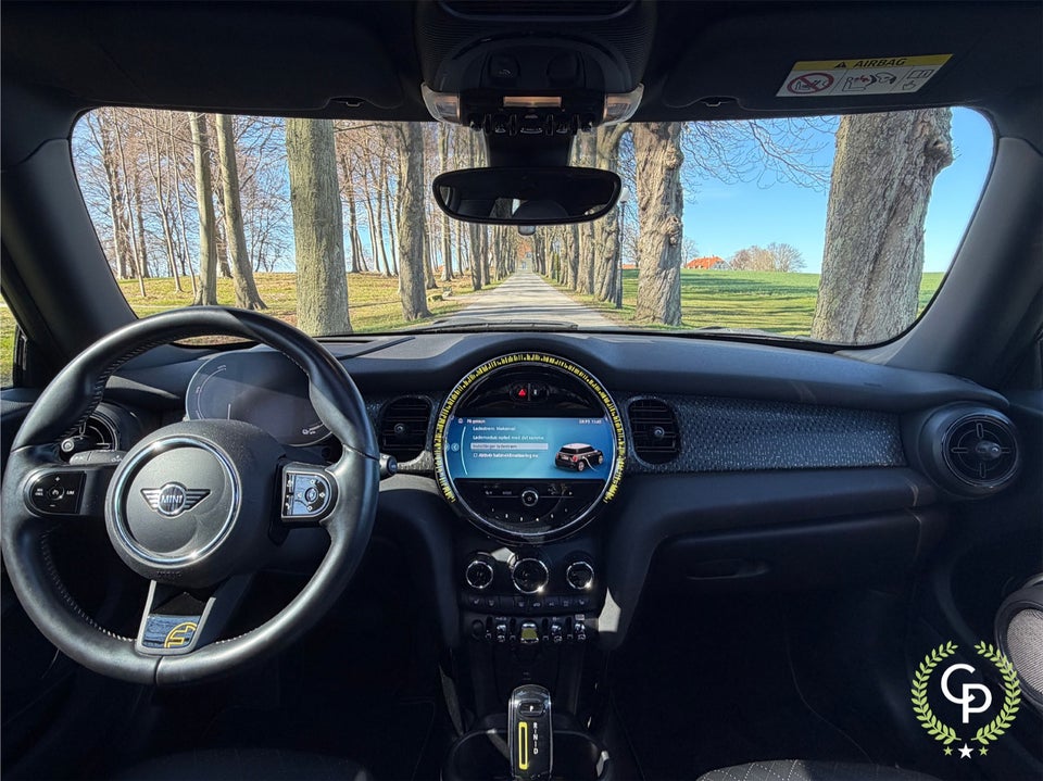 MINI Cooper SE Electric Trim 3d