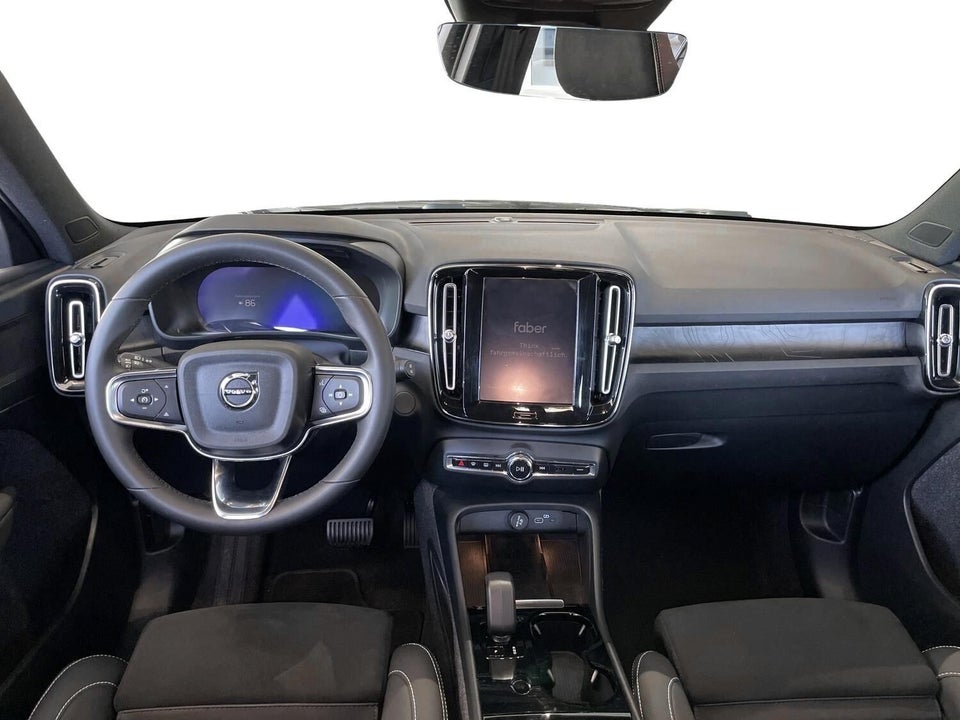 Volvo XC40 ReCharge Twin Plus 5d