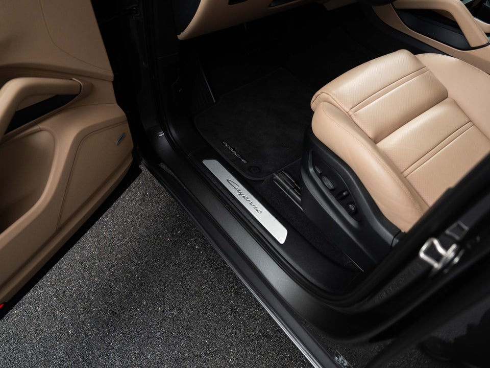 Porsche Cayenne 3,0 E-Hybrid Tiptr. 5d