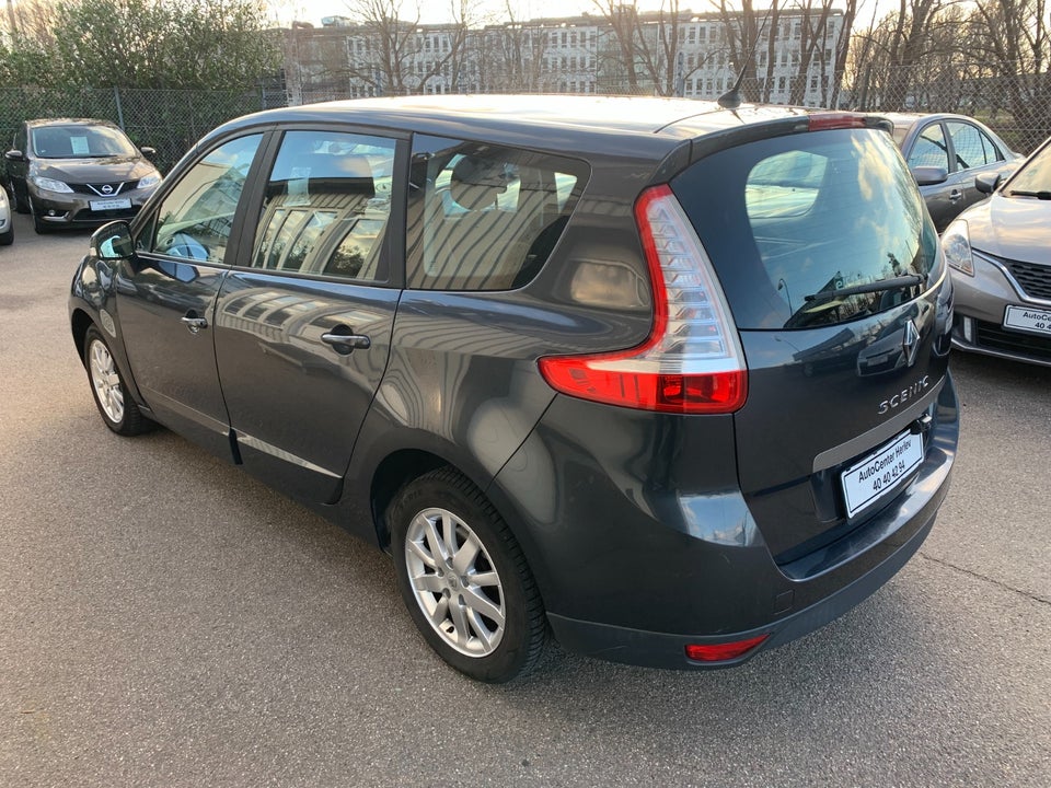 Renault Grand Scenic III 1,6 16V Expression 7prs 5d