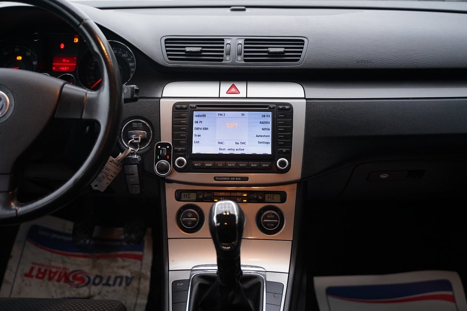 VW Passat 2,0 FSi Comfortline 4d