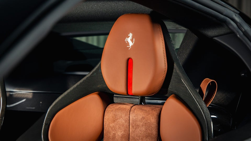 Ferrari SF90 Stradale 4,0 DCT 2d