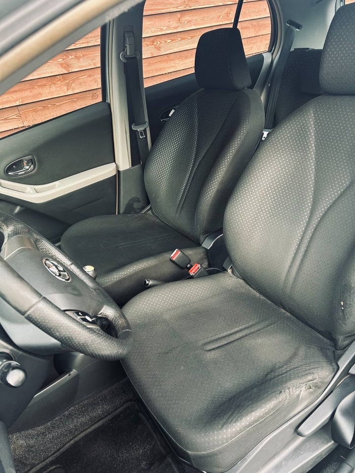 Toyota Yaris 1,4 D-4D T2 5d