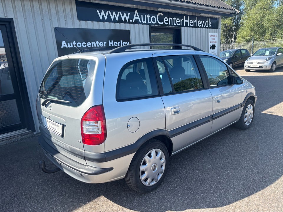 Opel Zafira 1,8 16V Comfort 7prs 5d