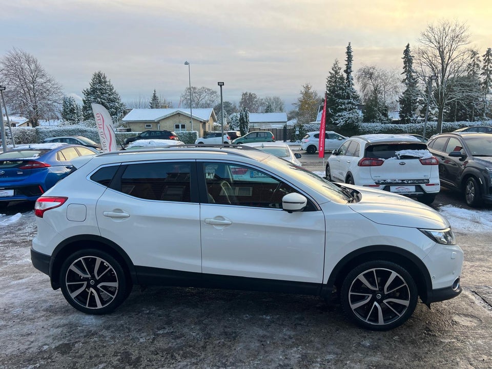 Nissan Qashqai 1,2 Dig-T 115 Tekna X-tr. 5d