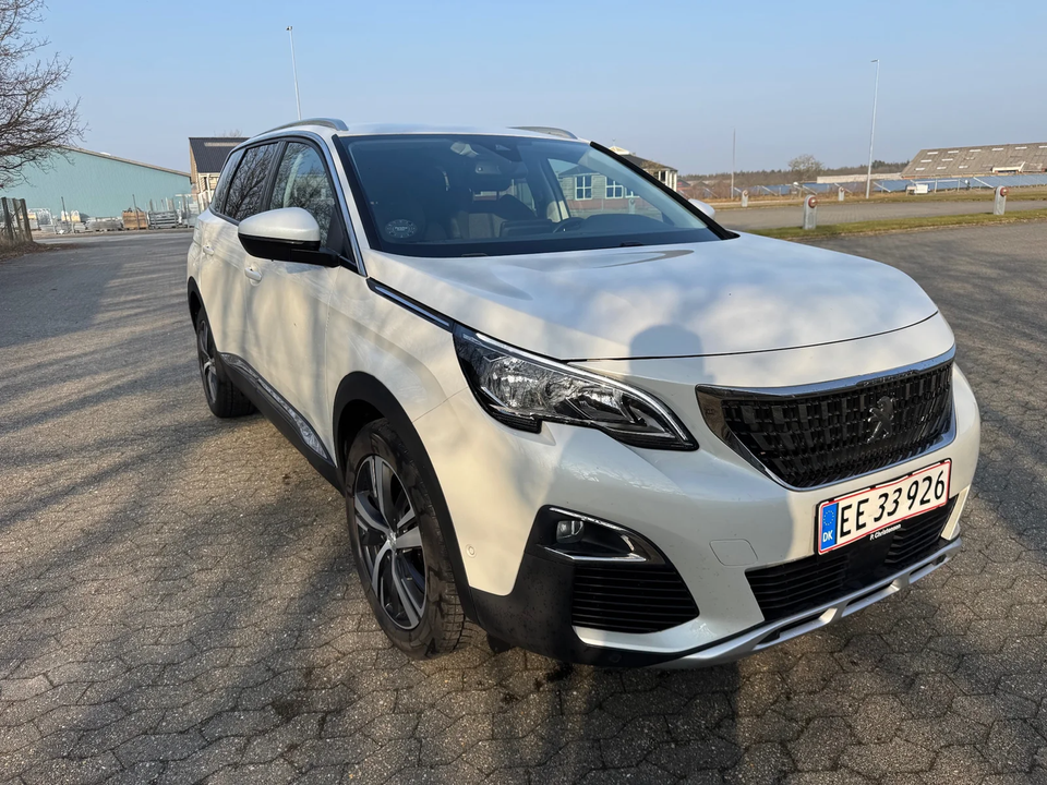 Peugeot 5008 1,5 BlueHDi 130 Allure EAT8 7prs 5d