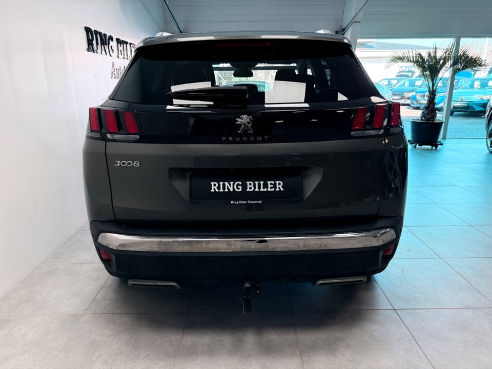 Peugeot 3008 1,2 e-THP 130 Allure 5d
