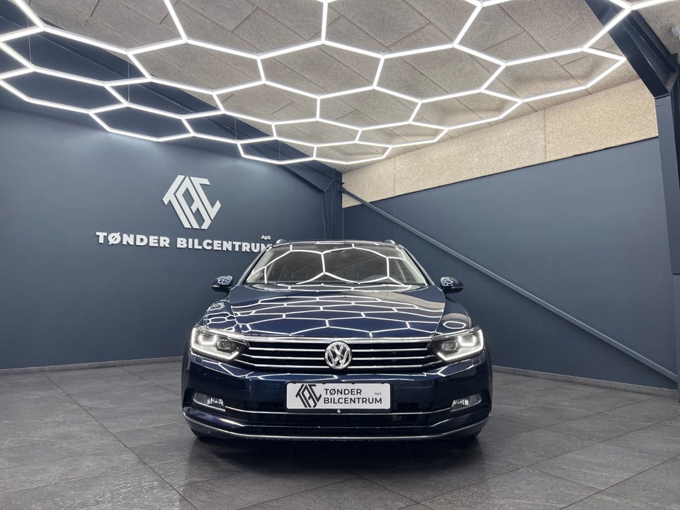 VW Passat 2,0 TDi 190 R-line Variant DSG 5d