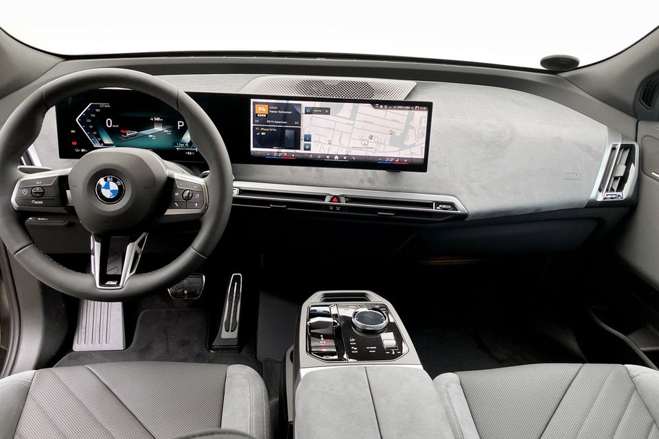 BMW iX xDrive60 Fully Charged 5d