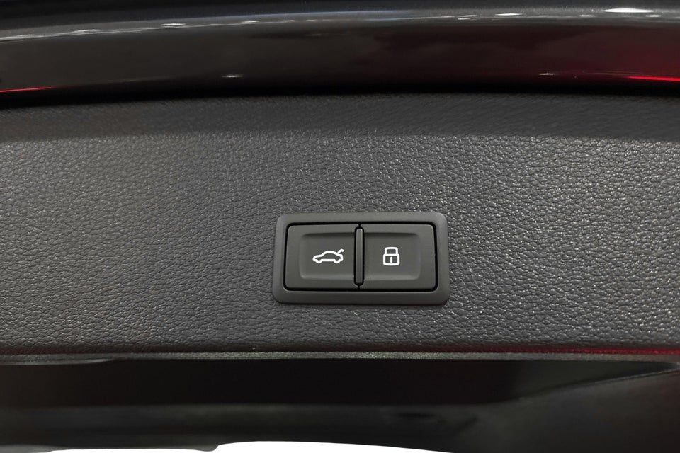 Audi Q2 35 TFSi Prestige S-tr. 5d