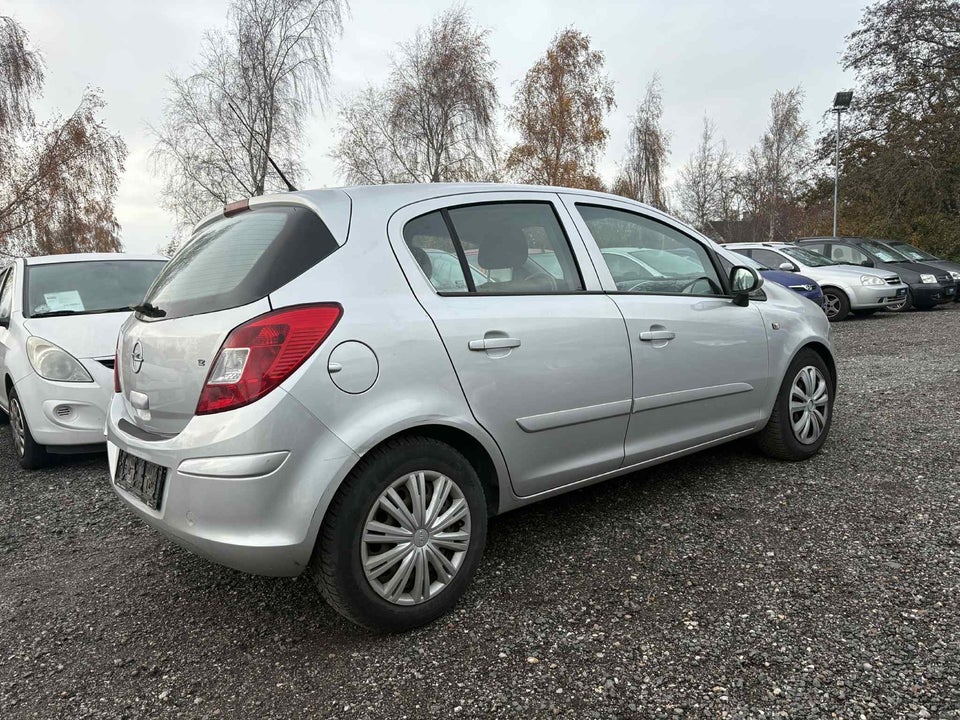 Opel Corsa 1,2 16V Enjoy 5d