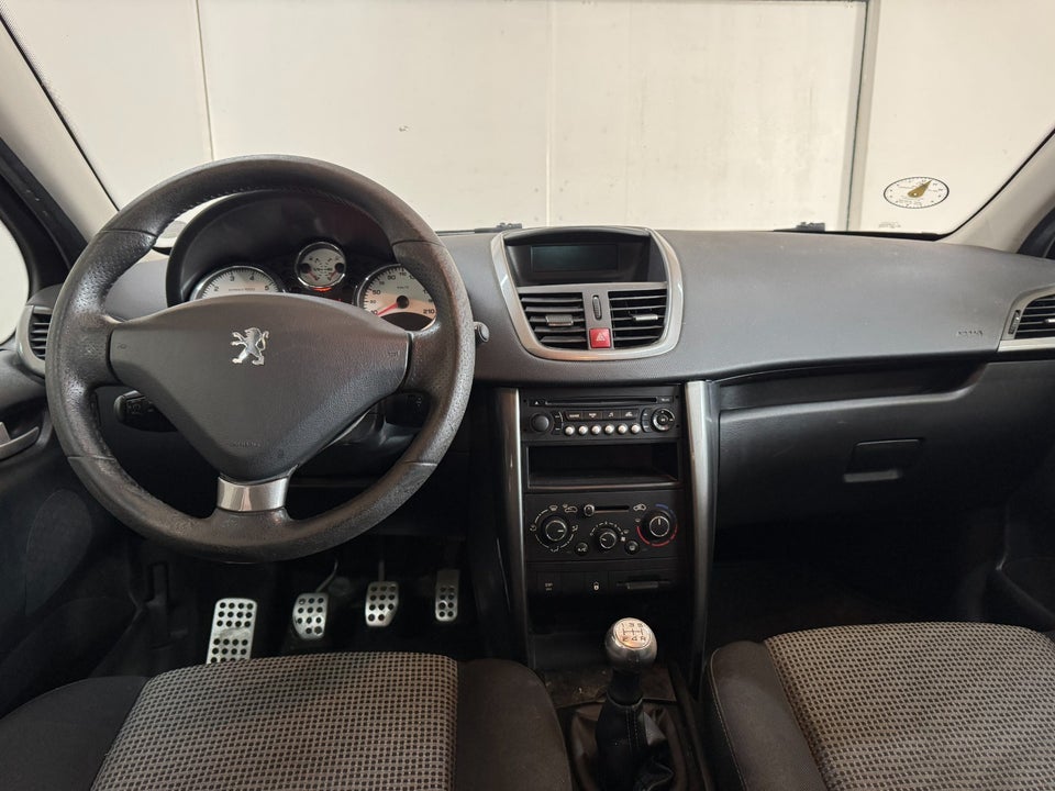 Peugeot 207 1,6 VTi Premium SW 5d