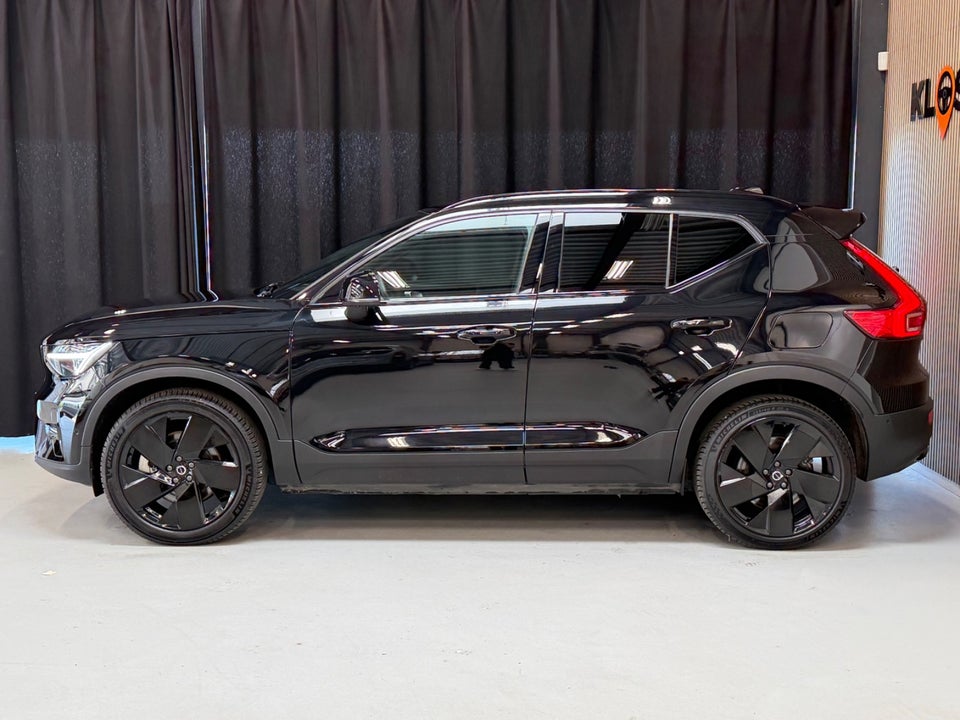 Volvo EX40 Extended Range Black Edition 5d