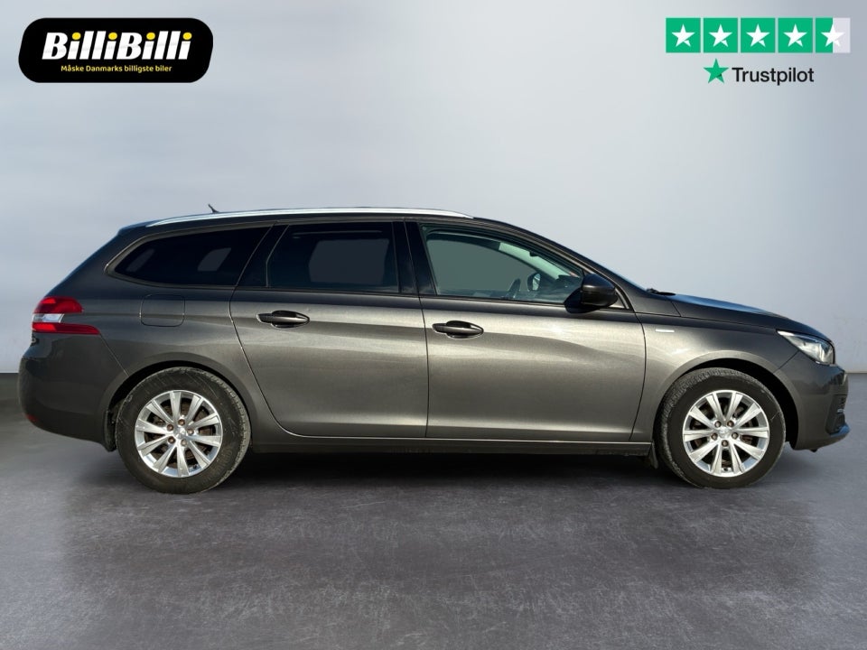 Peugeot 308 1,5 BlueHDi 130 Style+ 5d