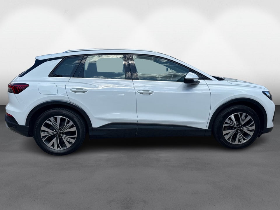Audi Q4 e-tron 40 Advanced 5d