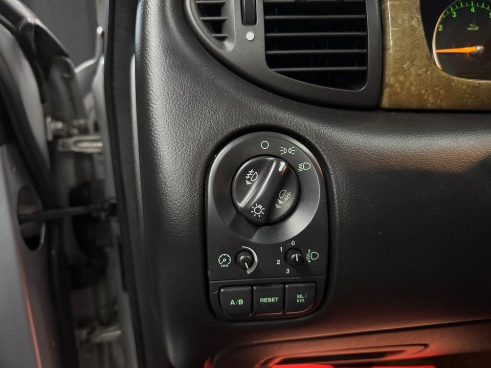 Jaguar X-type 2,5 Classic 4d