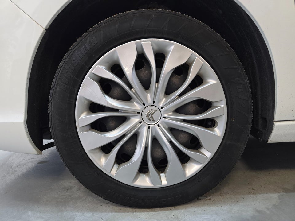 Citroën C4 1,4 VTi Attraction 5d