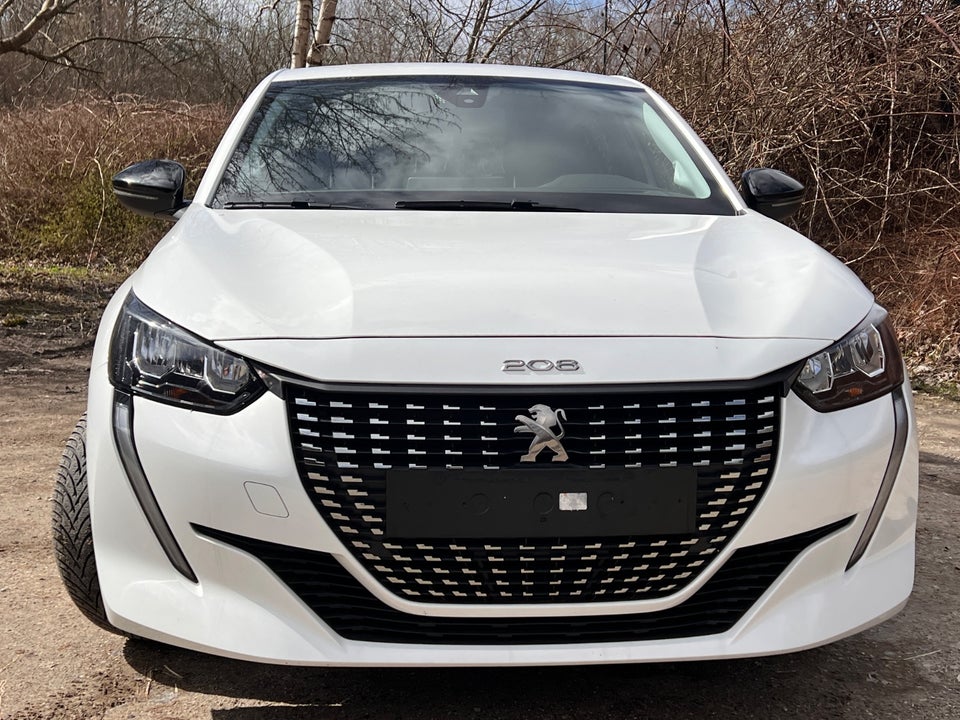 Peugeot 208 1,2 PureTech 75 Black Limited 5d