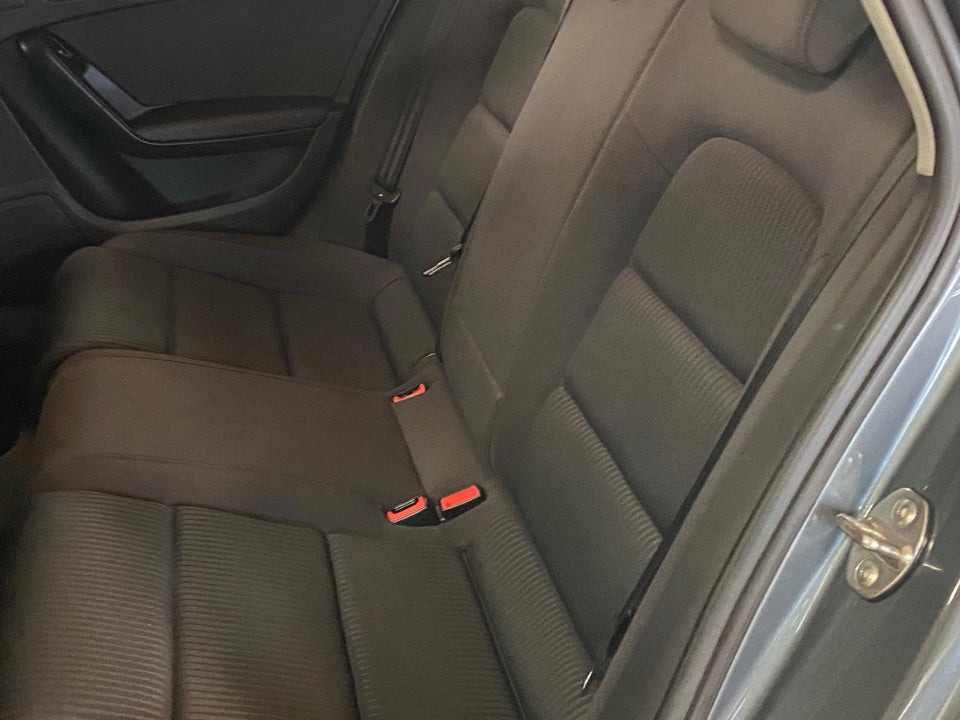 Audi A4 3,0 TDi 204 Avant Multitr. 5d