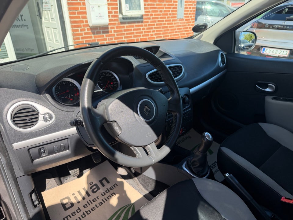 Renault Clio III 1,5 dCi 75 Avantage Sport Tourer 5d