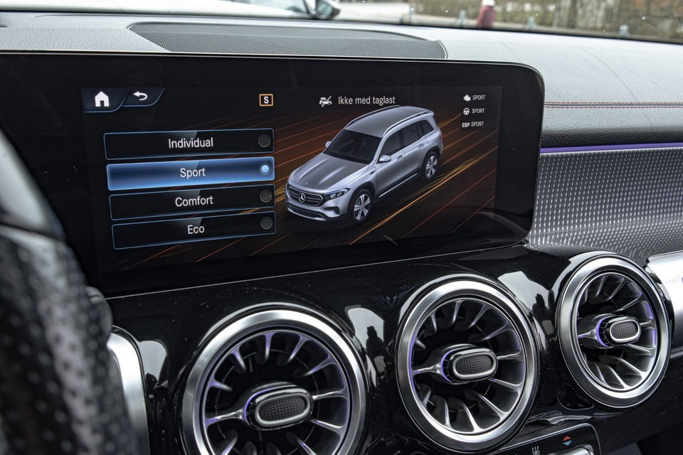 Mercedes EQB250+ AMG Line 7prs 5d