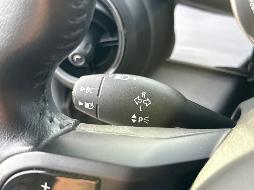 MINI Cooper SE Essential 3d