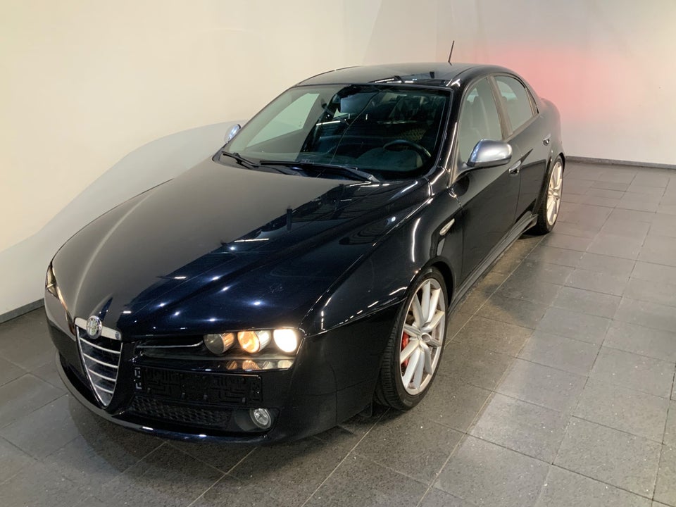 Alfa Romeo 159 1,75 TBi Distinctive 4d