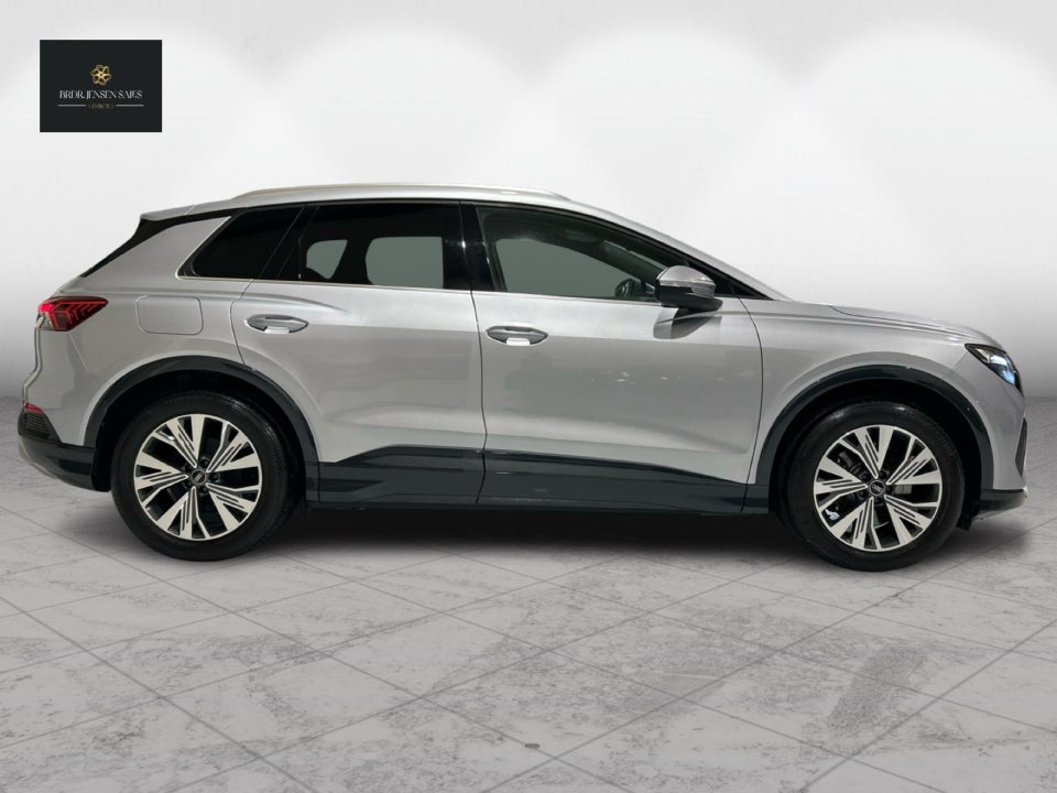 Audi Q4 e-tron 40 Advanced 5d