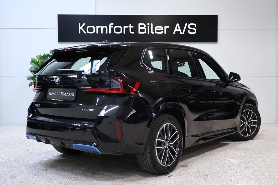 BMW iX1 xDrive30 M-Sport 5d