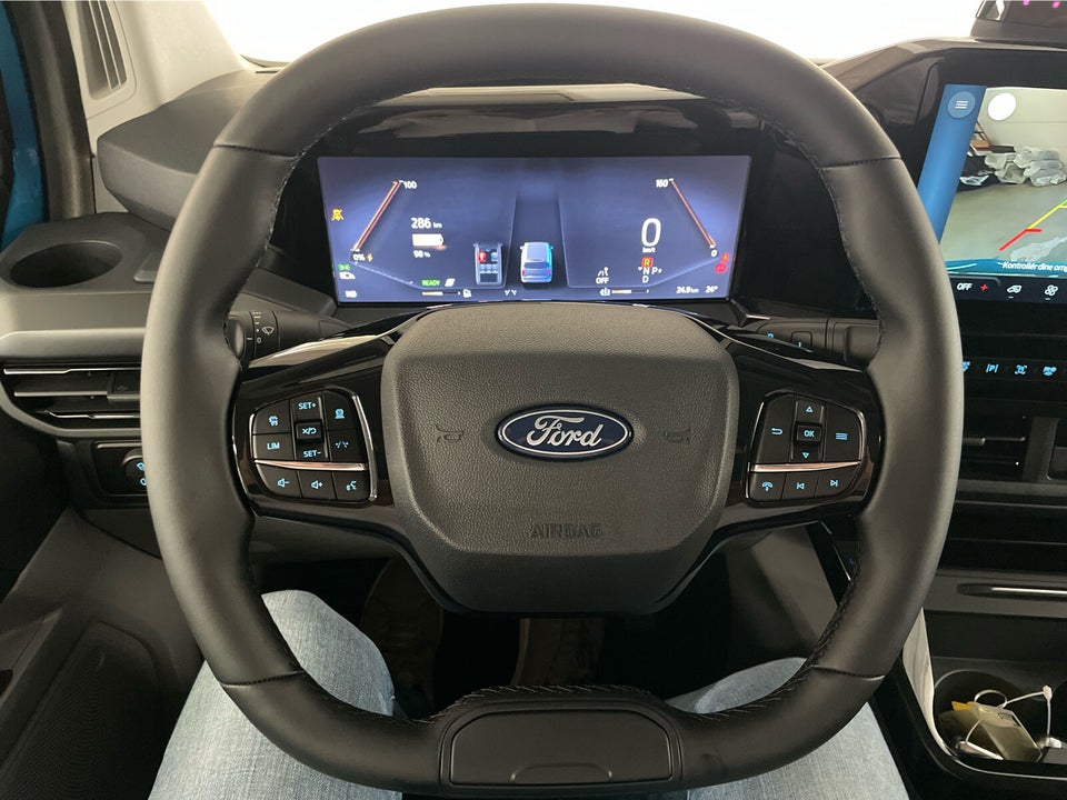 Ford E-Transit Custom 320 L1 71 Sport
