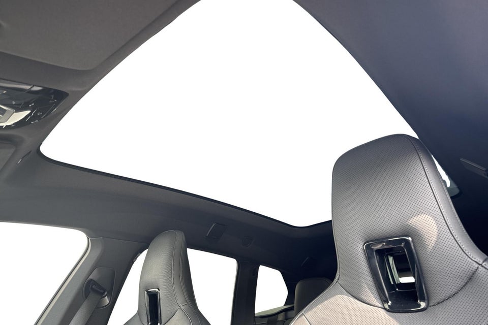 BMW iX xDrive40 Supercharged 5d