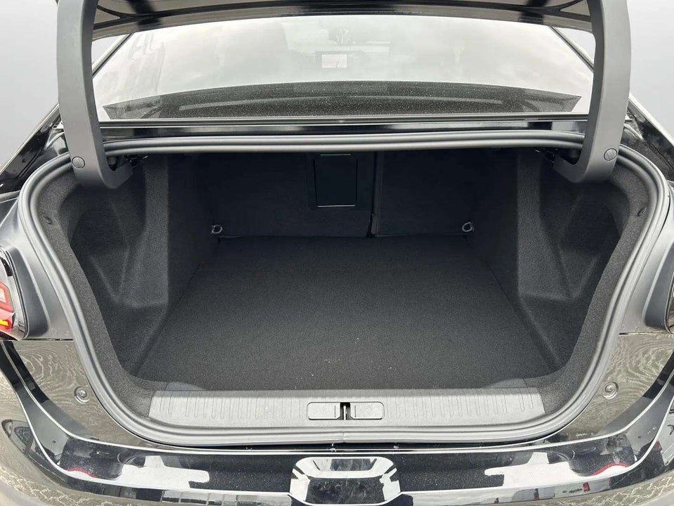 Citroën ë-C4 X 54 Shine 4d