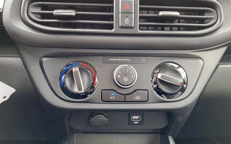 Hyundai i10 1,0 MPi Essential 5d