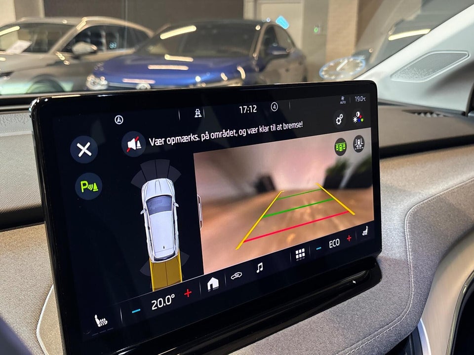 Skoda Enyaq 60 iV Plus 5d