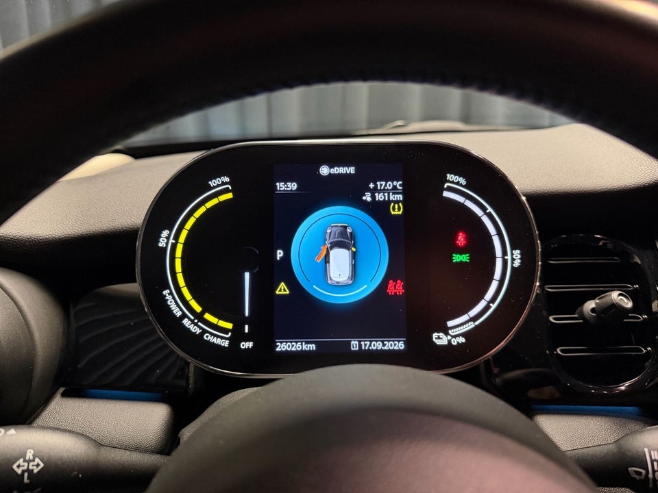 MINI Cooper SE Essential 3d