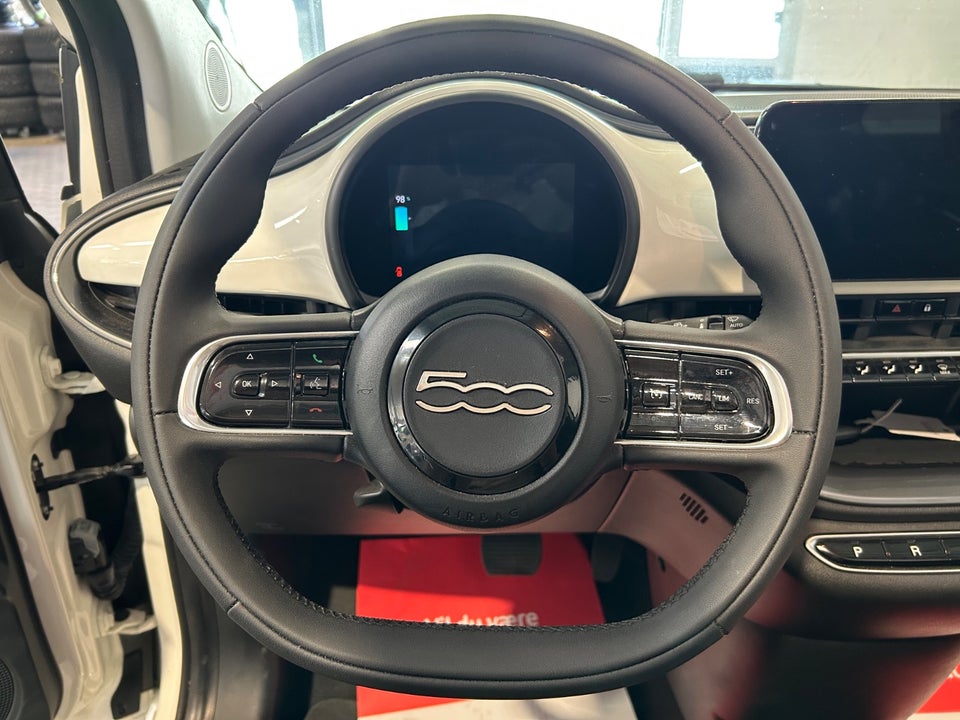 Fiat 500e 42 Icon Cabrio 2d