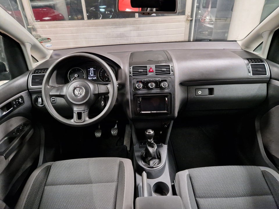 VW Touran 2,0 TDi 140 Comfortline BMT 7prs 5d