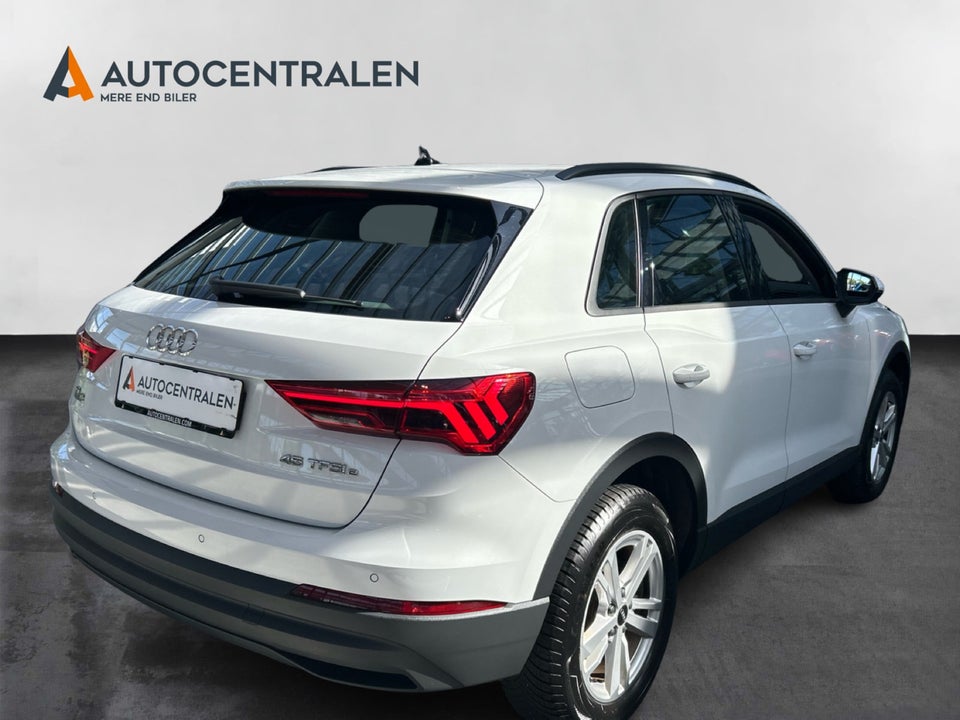 Audi Q3 45 TFSi e Attitude plus S-tr. 5d