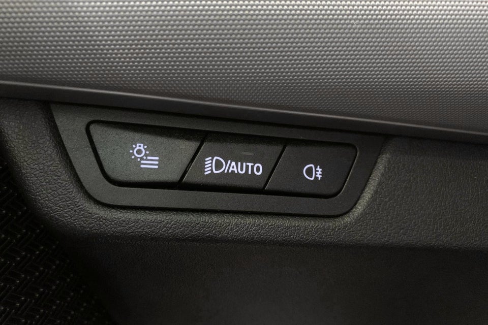 BMW iX1 xDrive30 X-Line 5d