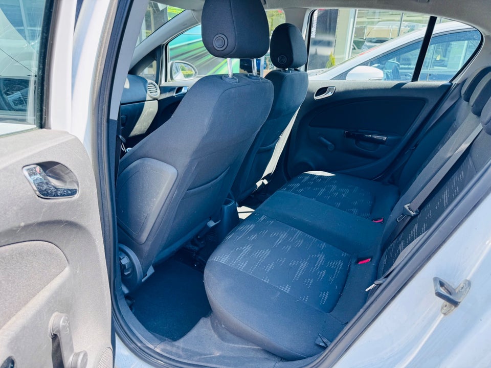 Opel Corsa 1,0 12V Enjoy 5d
