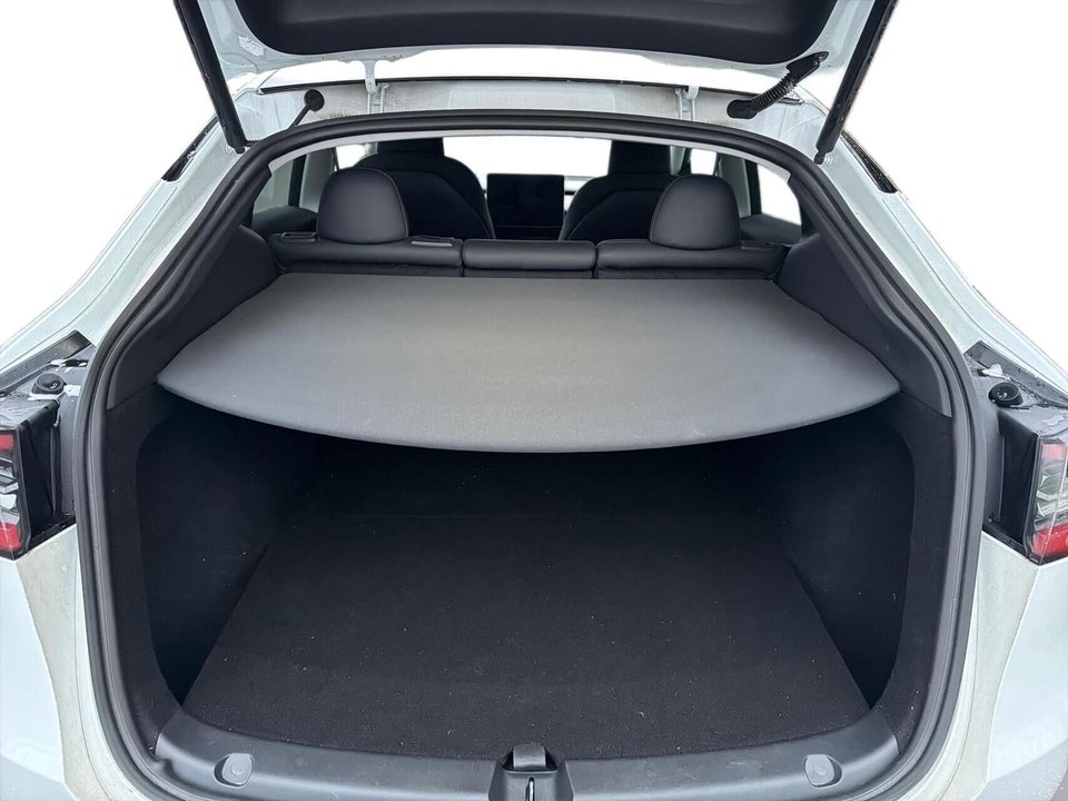 Tesla Model Y Long Range RWD 5d