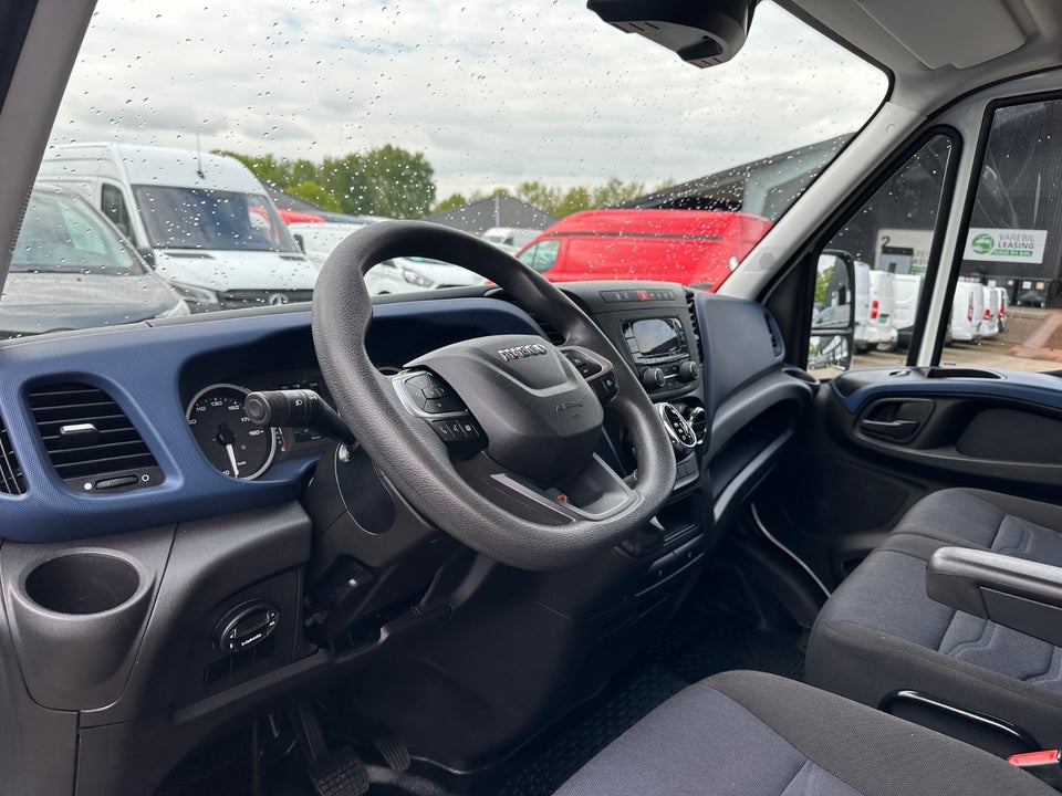 Iveco Daily 2,3 35S14 Alukasse m/lift AG8 2d