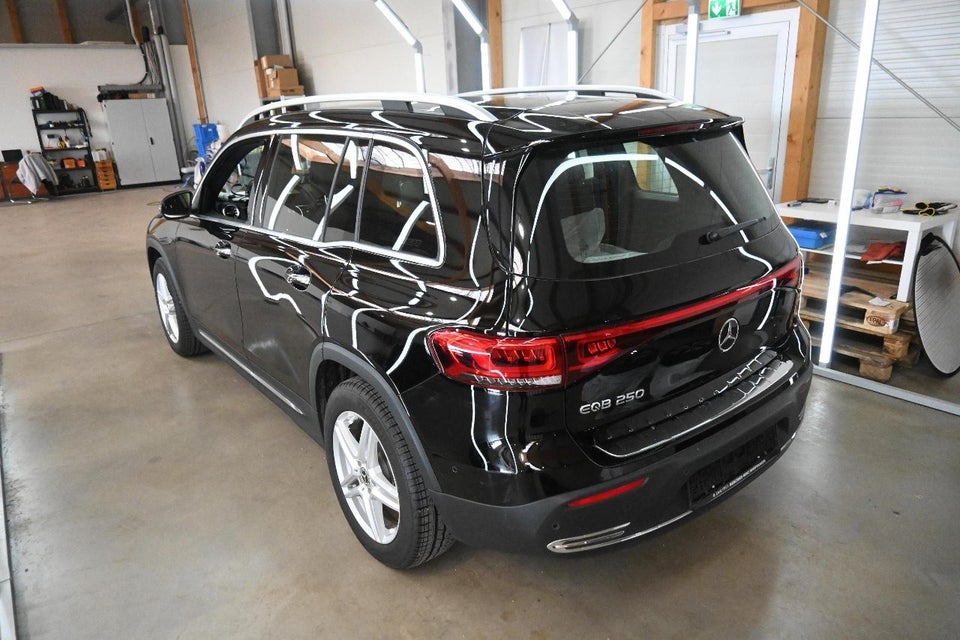 Mercedes EQB250 Progressive 5d
