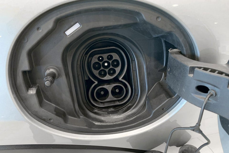 MINI Cooper SE Essential 3d