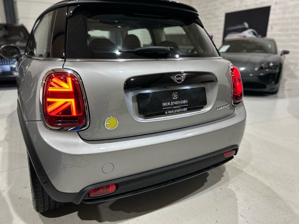 MINI Cooper SE Classic Trim 3d