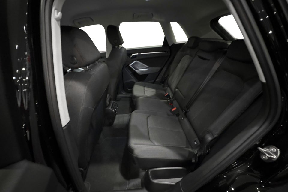 Audi Q3 45 TFSi e Attitude plus S-tr. 5d