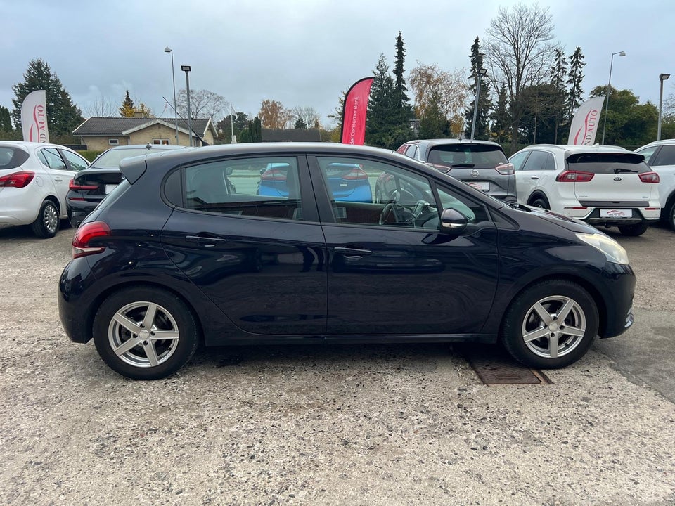 Peugeot 208 1,6 BlueHDi 100 Active 5d