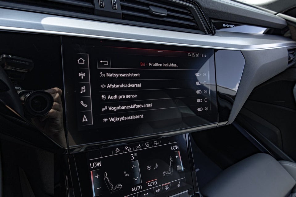 Audi e-tron 55 S-line Sportback quattro 5d