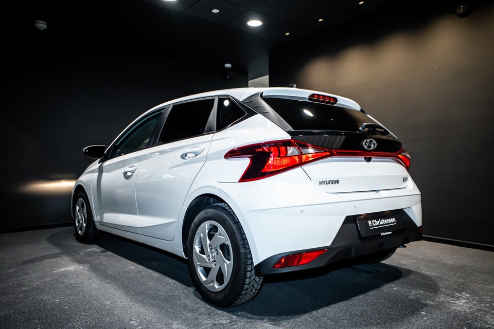 Hyundai i20 1,0 T-GDi Essential DCT 5d