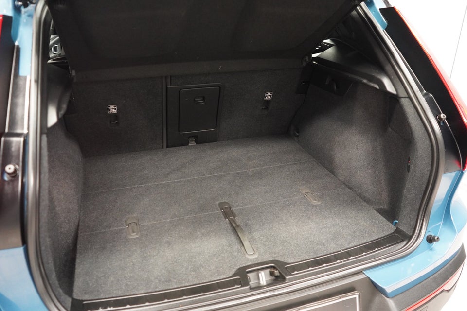 Volvo XC40 P6 ReCharge Plus 5d